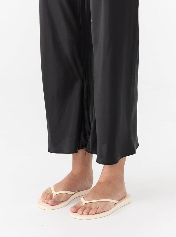 Envelope1976 x Sleepers Flip Flops – Envelope1976