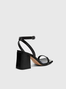 ESSĒN Mid Heels The Elevated Essential ESSĒN The Elevated Essential - Black