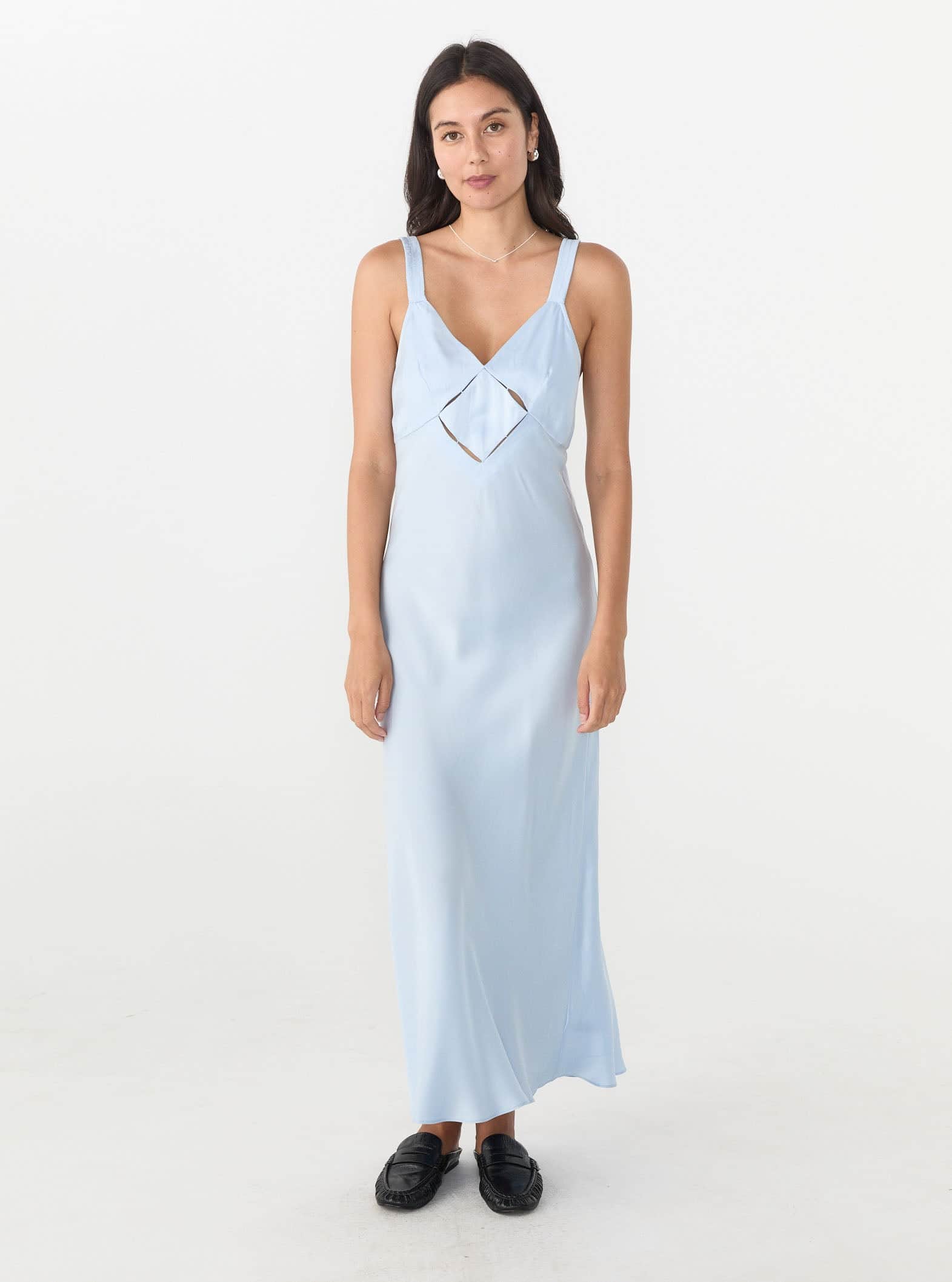 blue diamond silk dress Inspired from the real, natural diamond with a noticeable blue tone the Blue Diamond This gown signifies the virtues of blue diamond which is faith and trust an extraordinary