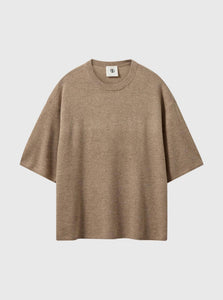 The Garment T-shirt 6 Como Oversized Tee Shop The Garment's Como Oversized Tee in Tan