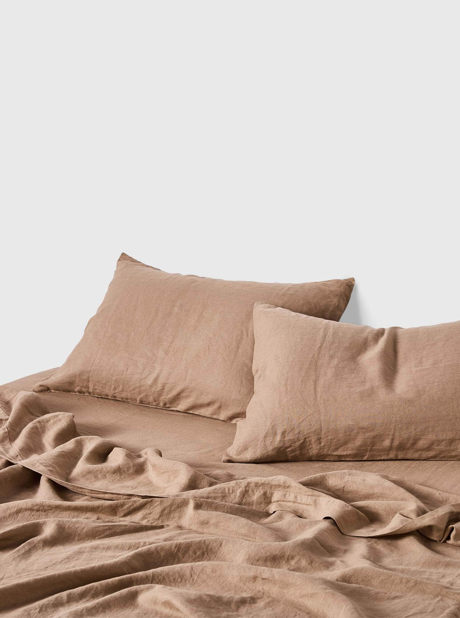 IN BED 100 Linen Pillowslip Set of two in Chestnut RIISE